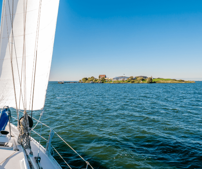 Boot naar Pampus