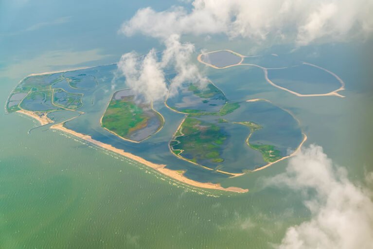 Marker Wadden top view