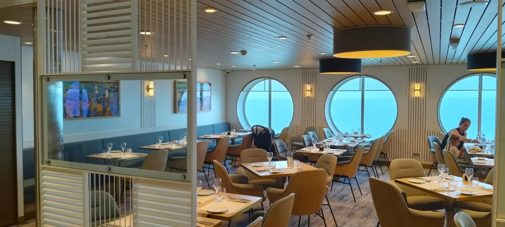 Bistro restaurant Le Littoral - Brittany Ferries