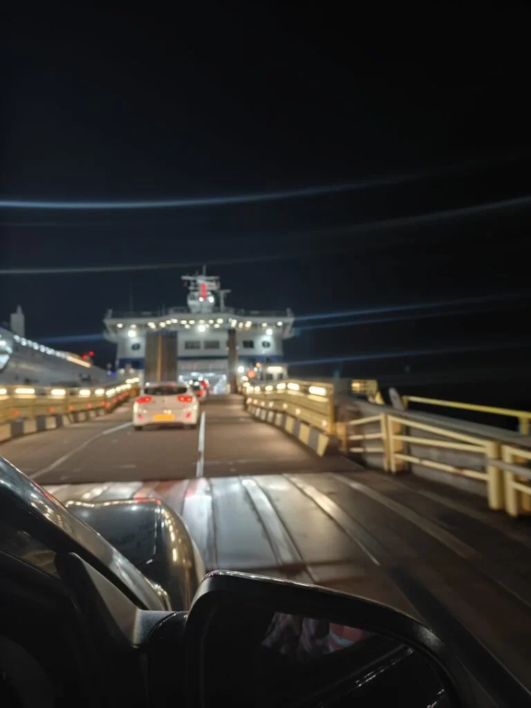De Santona ferry oprijden - zo ziet het boarden er uit
