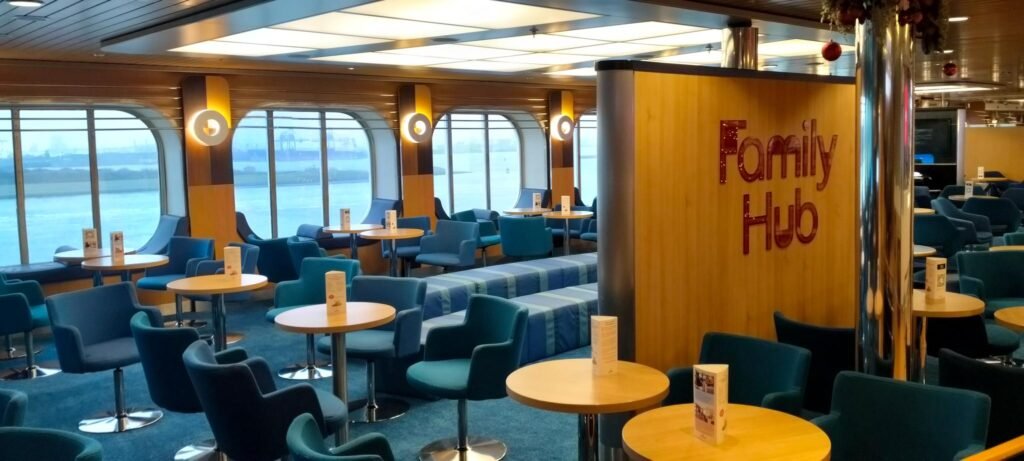 Family Hub: met entertainment en spellen voor aan boord