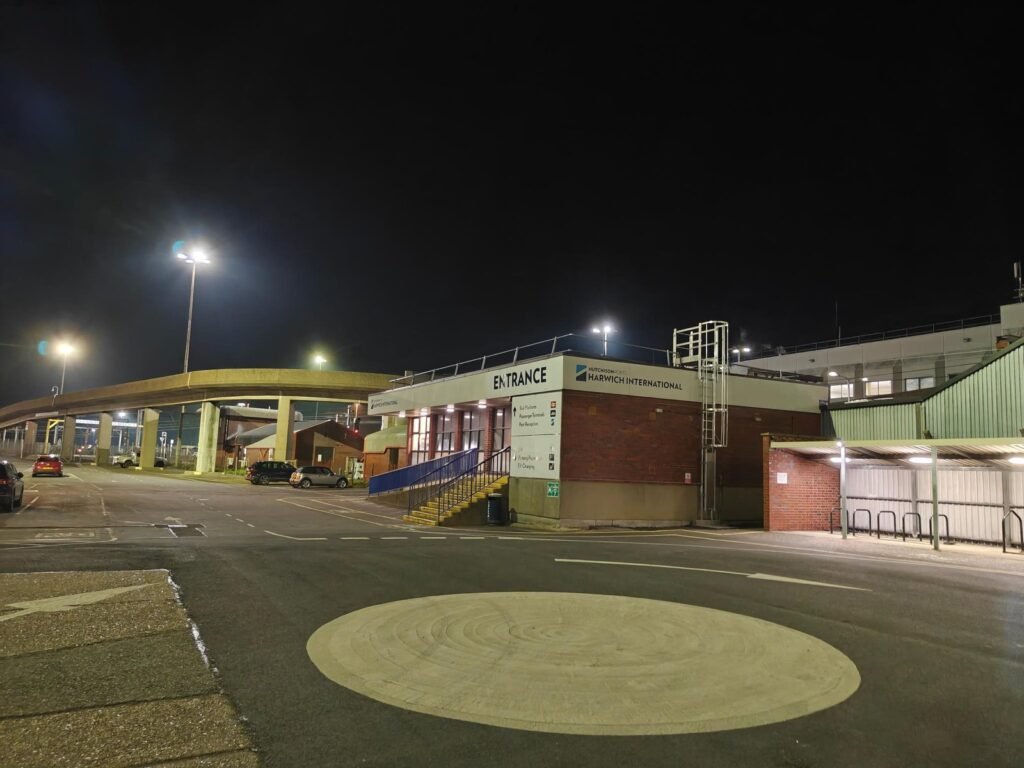 Ingang van Harwich International